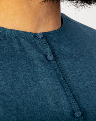Emirati Qamis Oceaanblauw