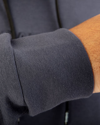 Ensemble de Sport Anthracite "Ascend" de Qaba'il