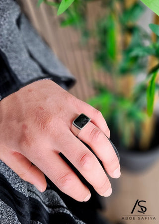 Bague royale noire